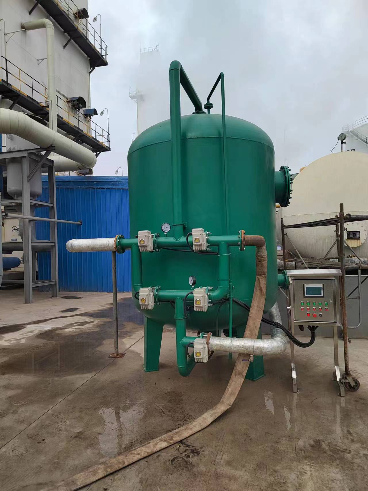 長葛金匯氣體公司30噸河水過濾設備，PLC全自動控制，安裝調試完成正式投入使用